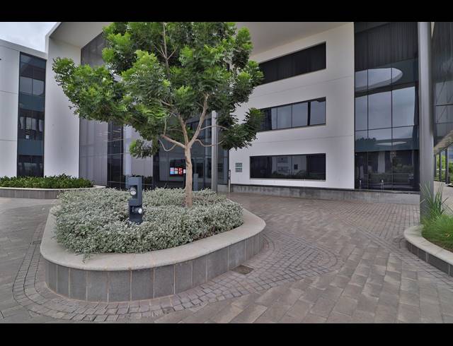 440M² OFFICE TO LET IN WATERFALL